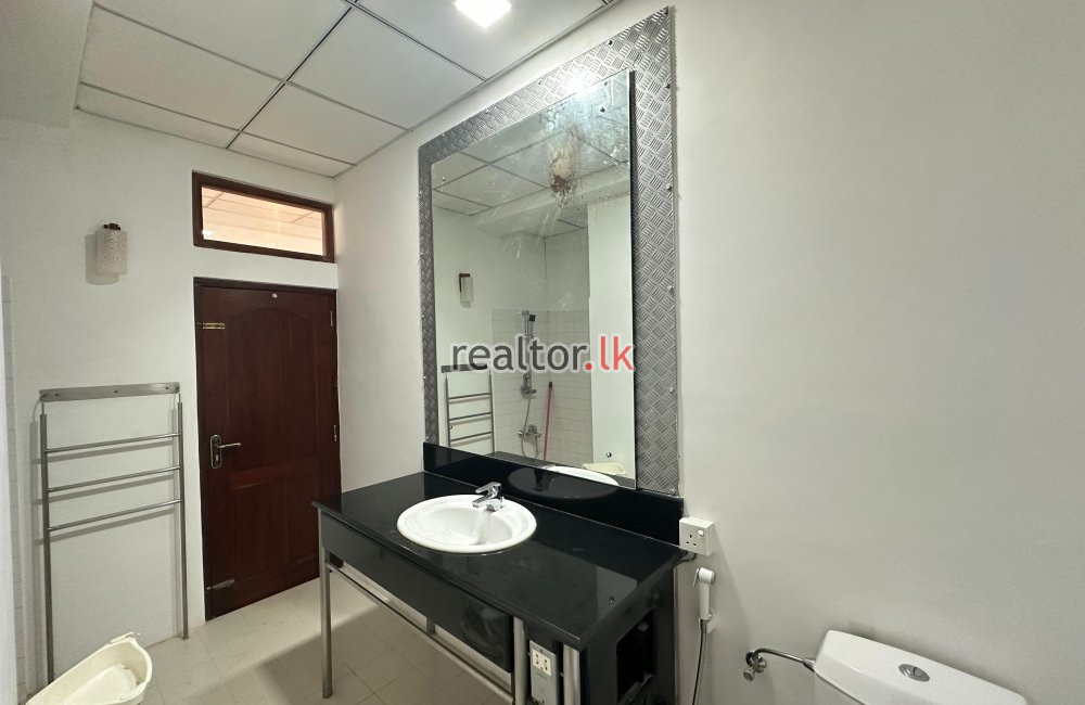 2 Bedroom Apartment For Sale In Colombo 07