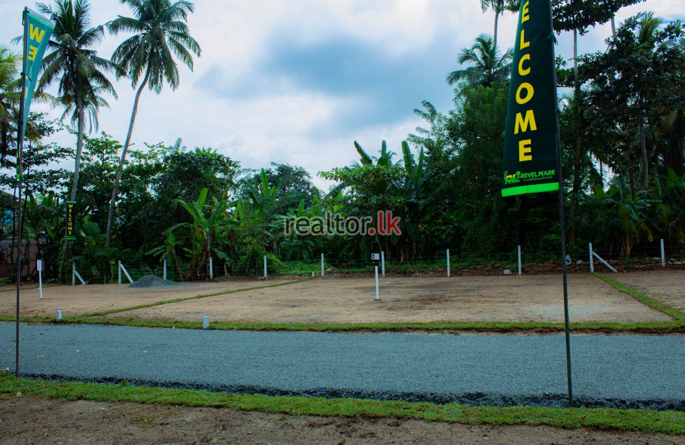 Land for sale in Katukurunda