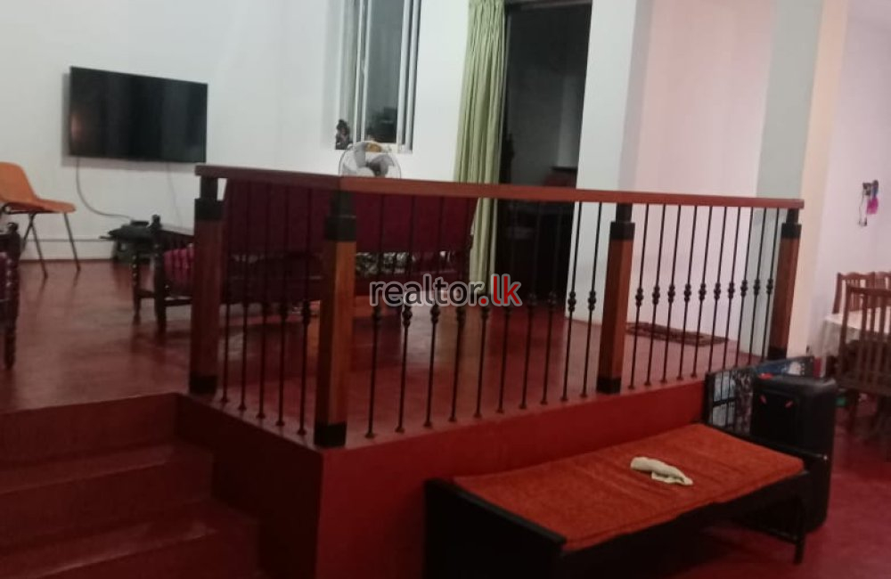 House For Sale At Dammodhya Mawatha Battaramulla