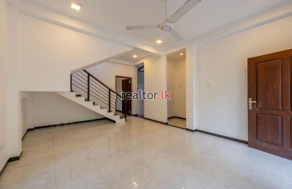 House For Sale In Thalapathpitiya Nugegoda