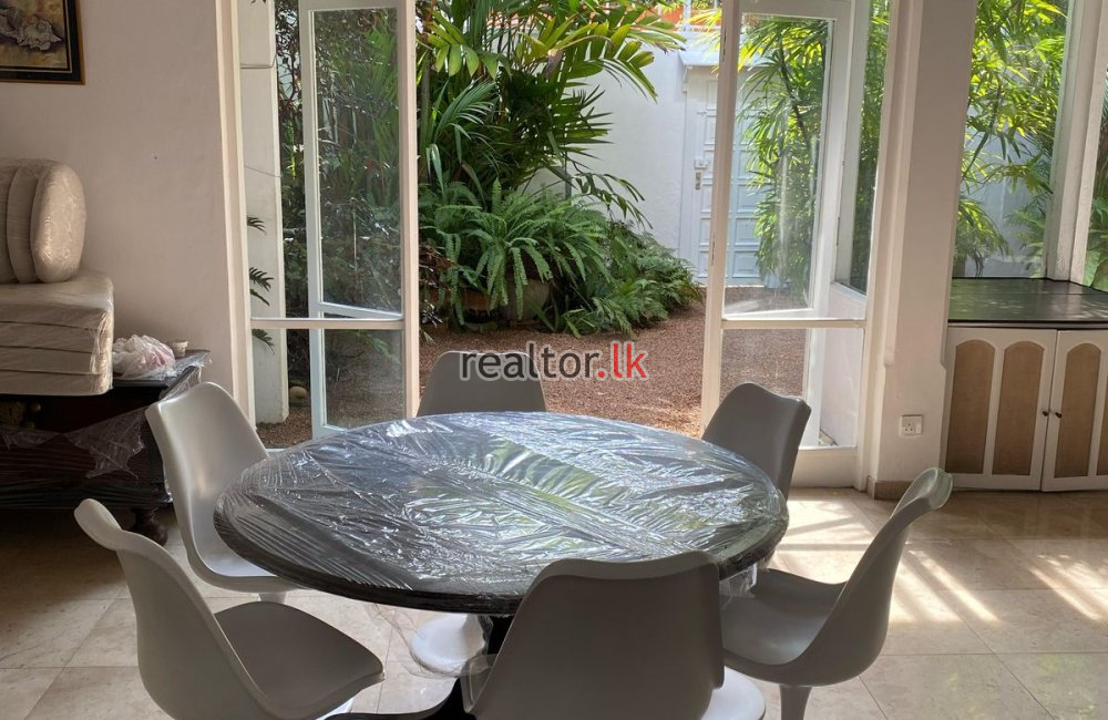 House For Rent At Bauddhaloka Mw Colombo 07