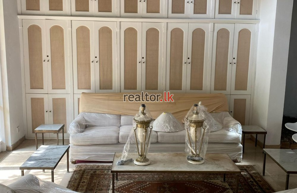 House For Rent At Bauddhaloka Mw Colombo 07