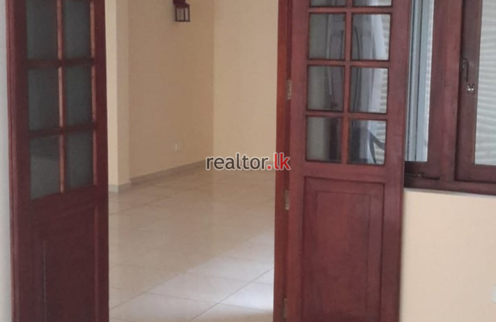 House For Sale At Retreat Rd Colombo