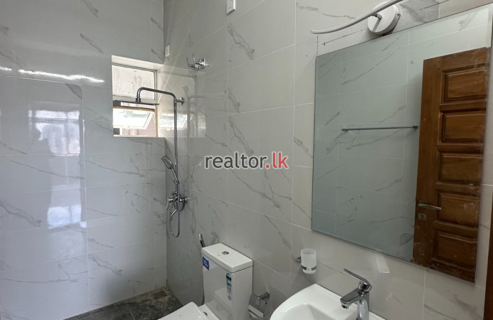 Brand New 4 Bedroom Apartment for Sale in Colombo