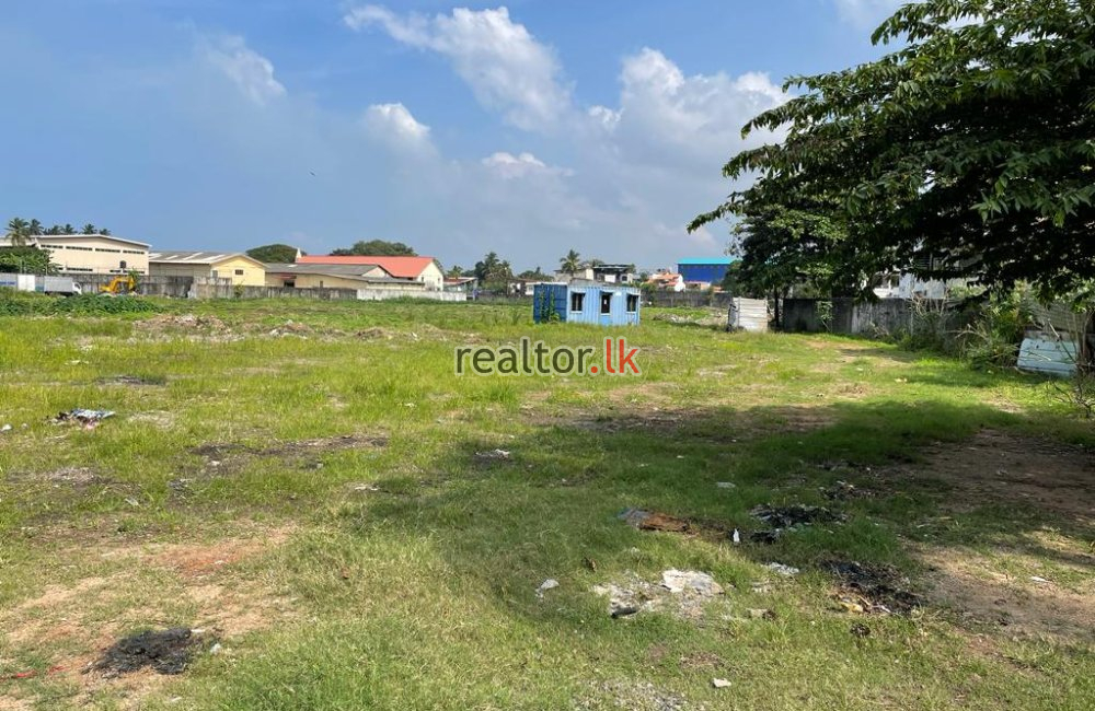 Land For Sale At Off Mattakkuliya Church Rd