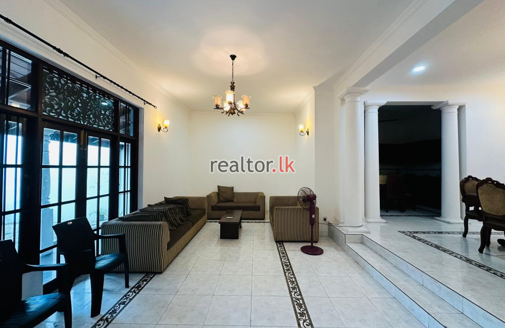 Five Bed House For Rent In Colombo 05