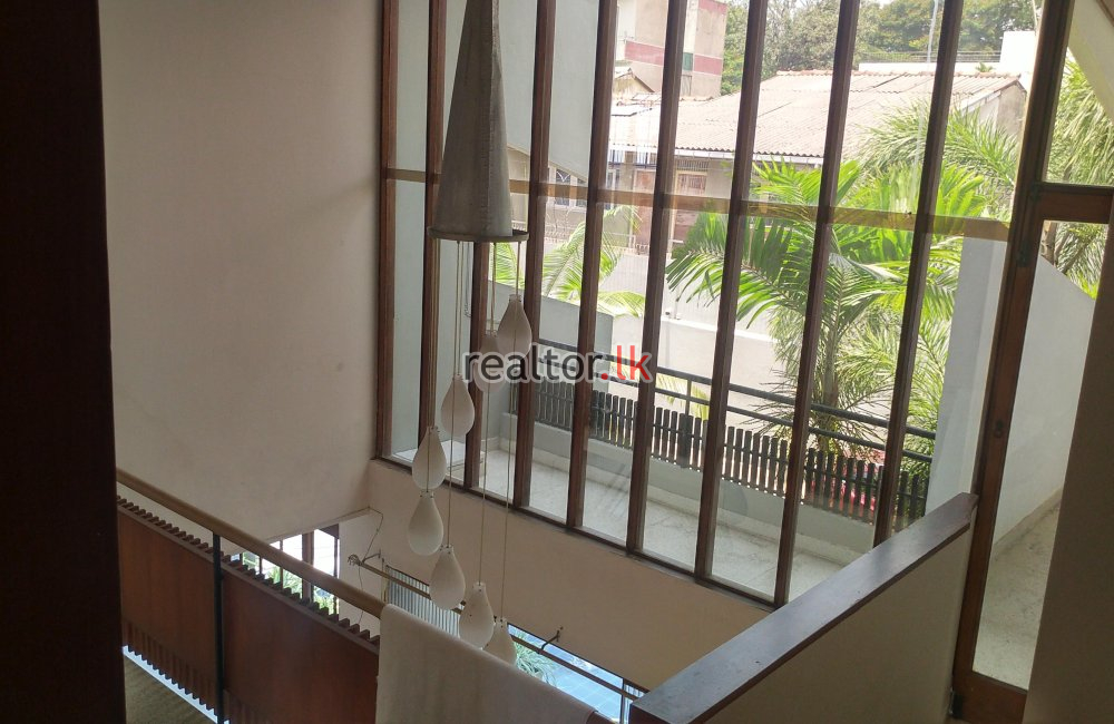 Luxury Five Bed House For Rent In Colombo 05