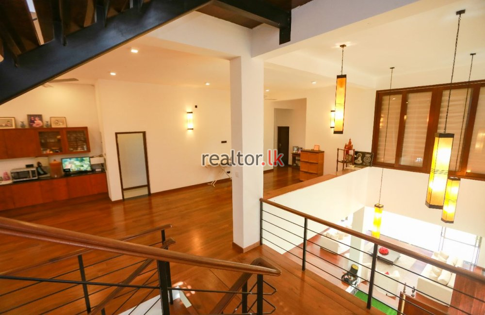 Luxury House For Sale In Pagoda Rd Nugegoda