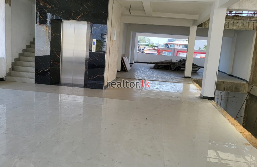 Building For Rent At Elvitigala Mw Colombo 05