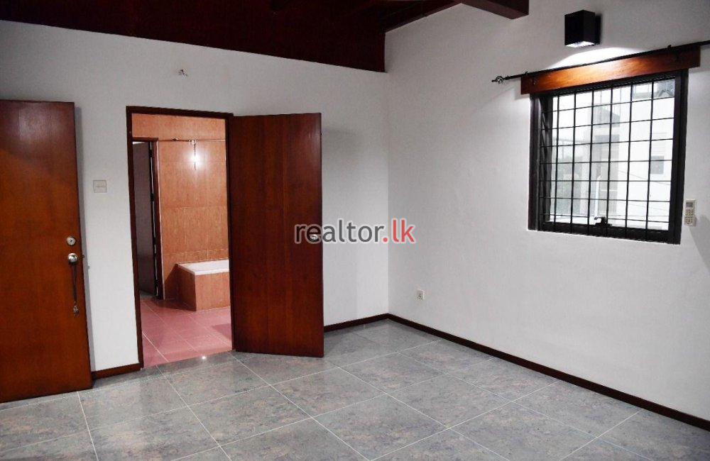 House For Sale At Koswatta Nawala