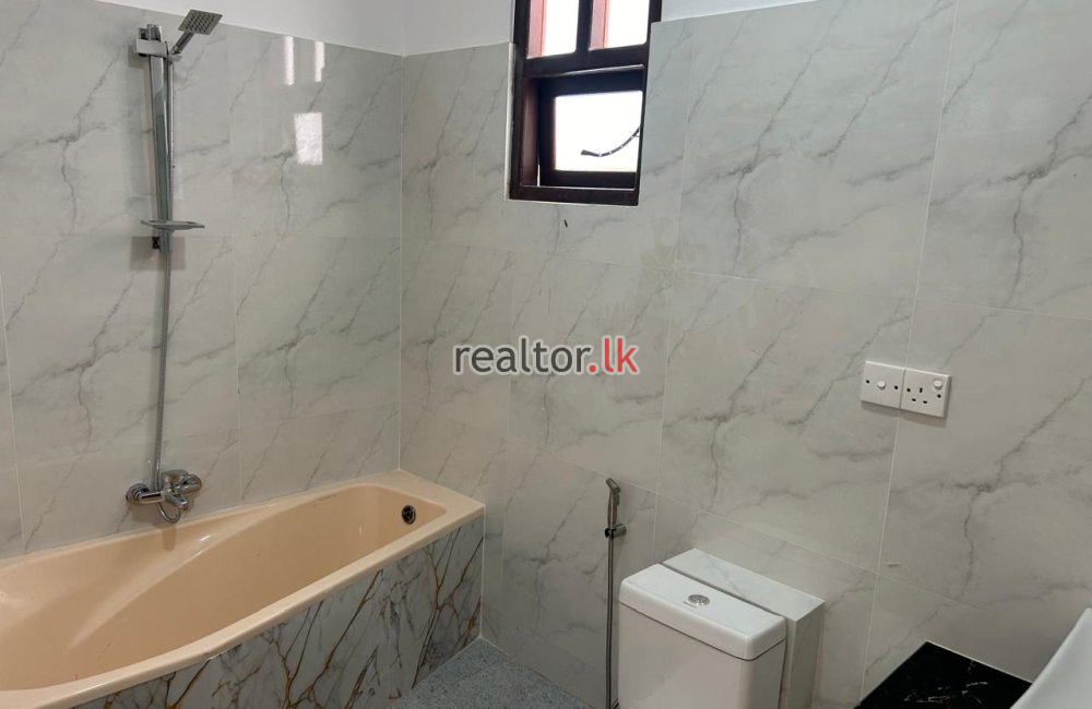 Hotel For Sale In Beach Road Negombo