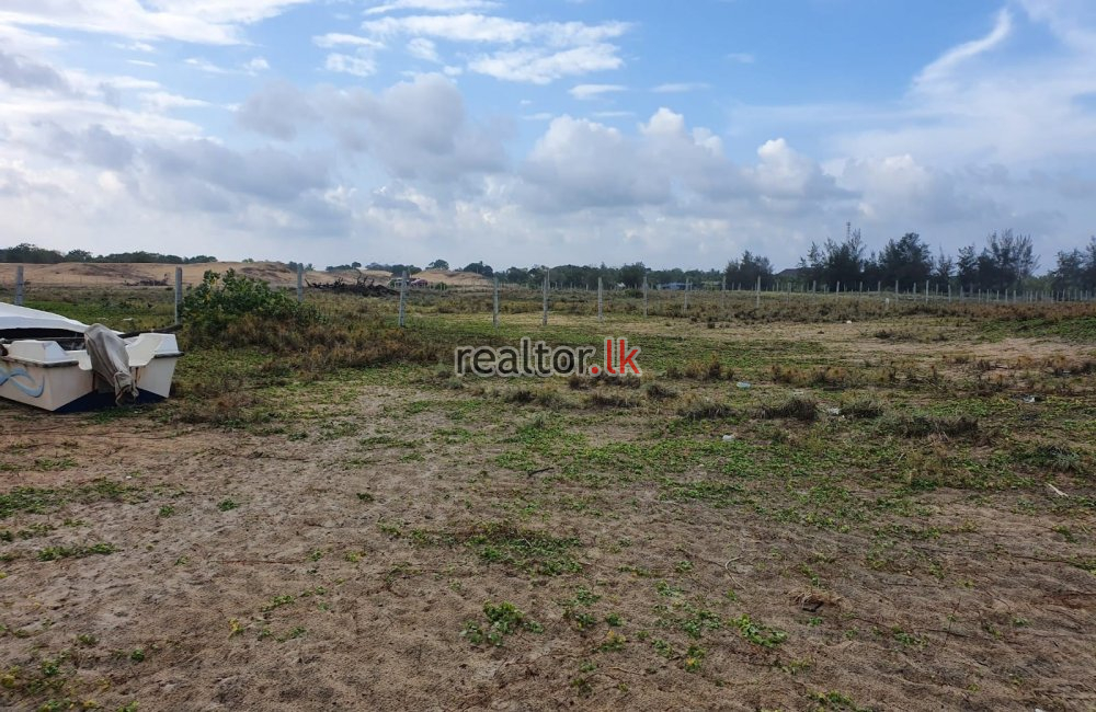 Beachfront Land For Sale At Whisky Point Pottuvil
