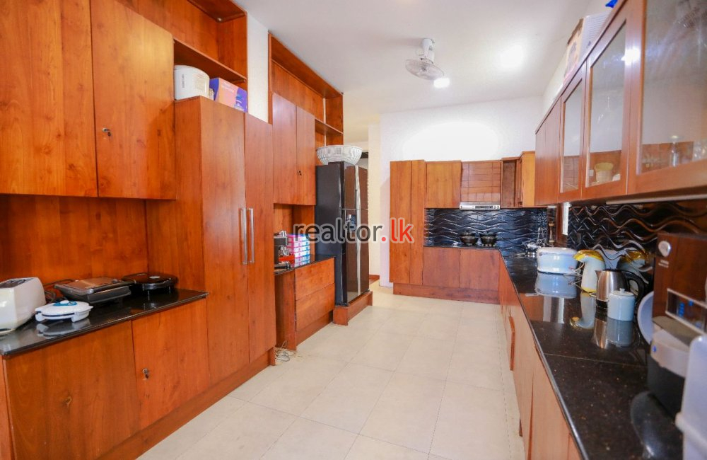 Luxury House For Sale In Pagoda Rd Nugegoda
