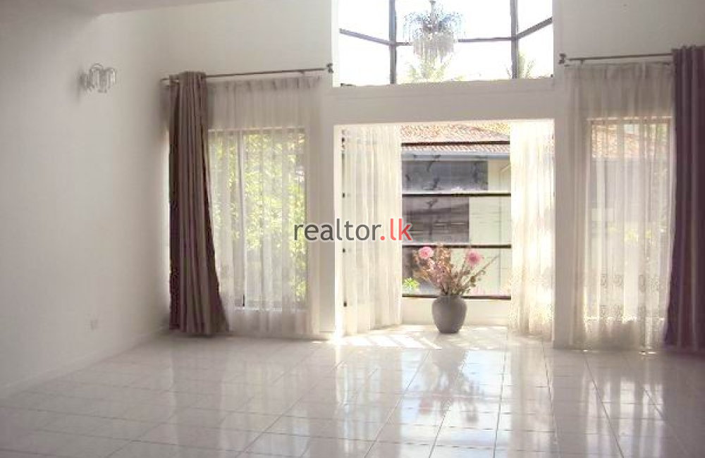 Luxury House For Rent At Bullers Ln Colombo 07