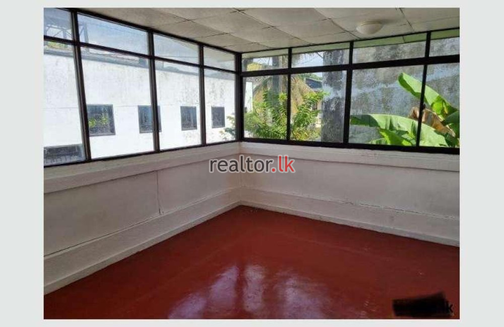 House For Rent In Royal Gardens