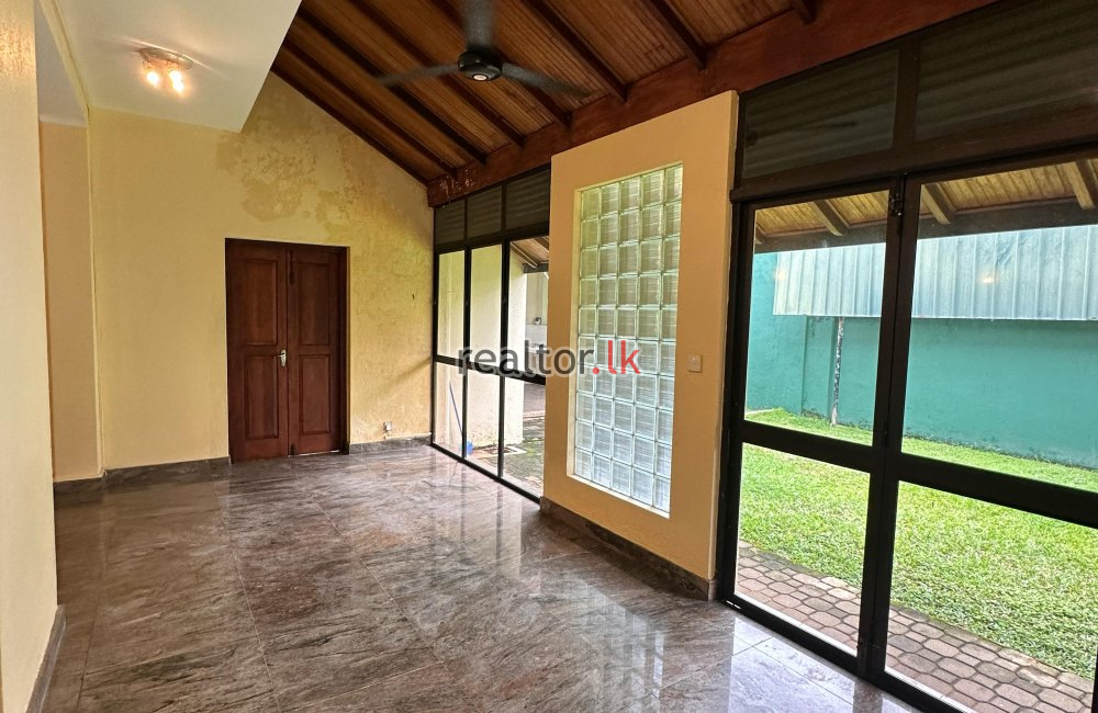 Two Storied House For Sale In Colombo 03