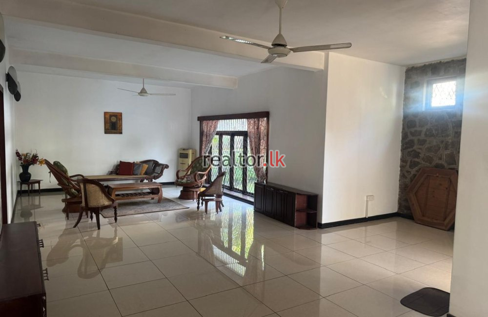 Two Story House For Sale In Anula Rd Colombo 06