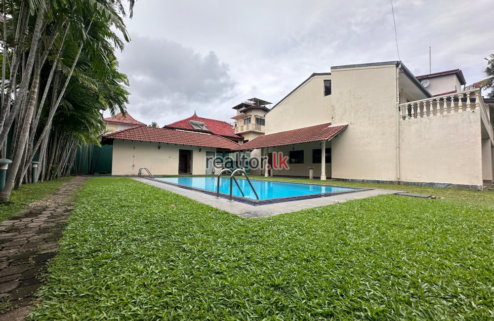 Two Storied House For Sale In Colombo 03