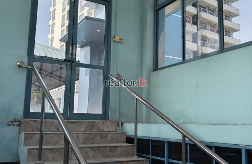 Commercial Building For Rent In Aluthmawatha Rd