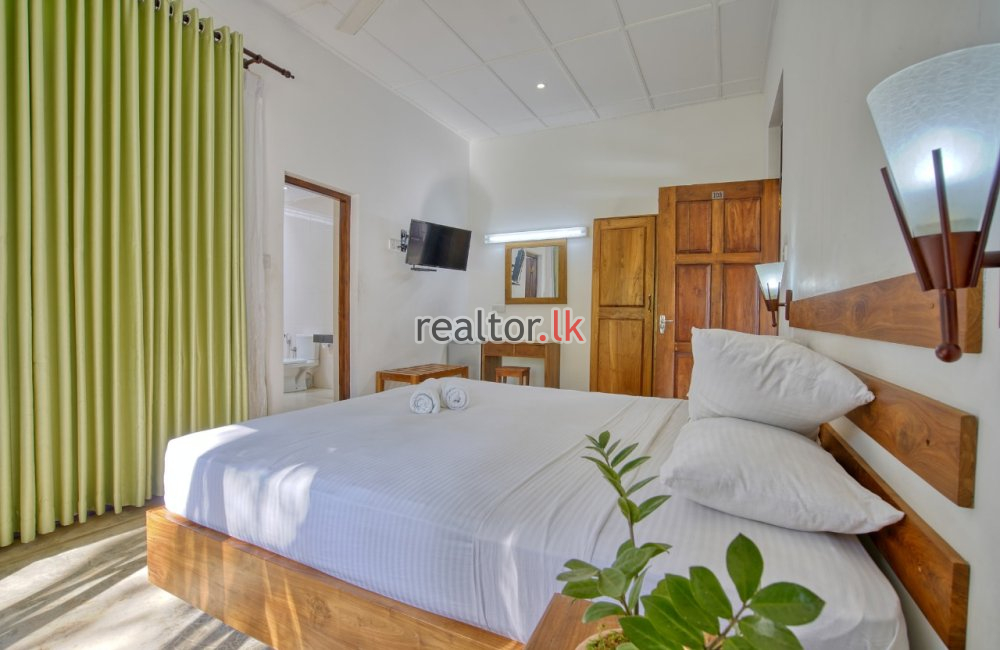 Hotel For Sale In Ridigama Kurunegala
