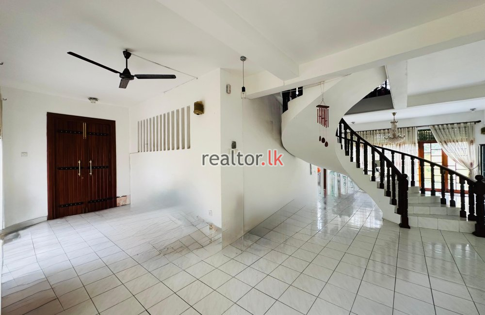 Two Storied House For Sale In Ratmalana