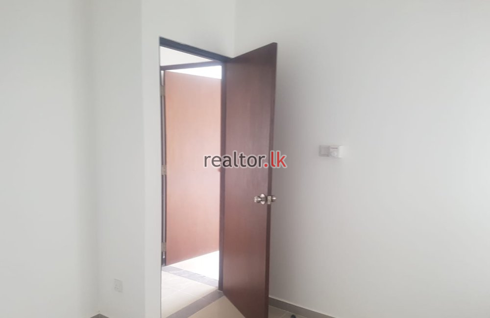 Three Bed At Elixia Apartment Malabe