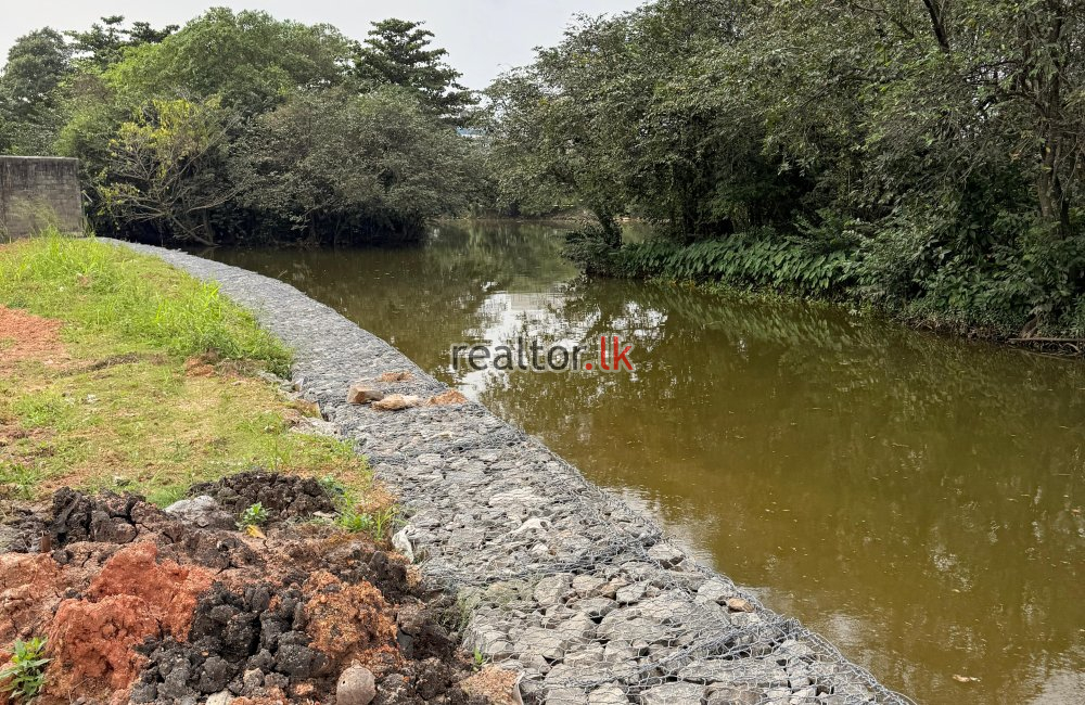 Waterfront Land For Sale In Diyawanna Residencies