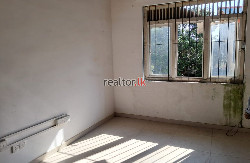 Showroom For Rent In Facing Galle Rd Wellawatta