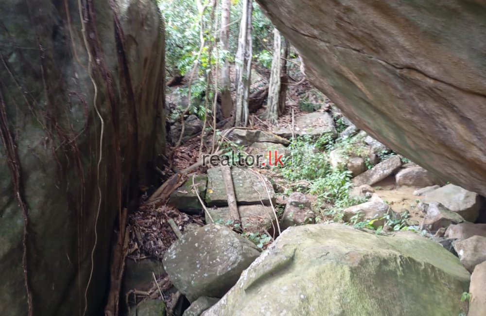 Scenic Land For Sale In Dehiowita