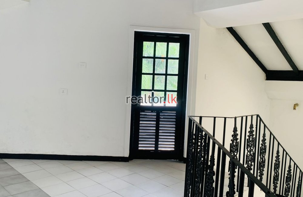 House For Sale At Ekwatta Rd Nugegoda