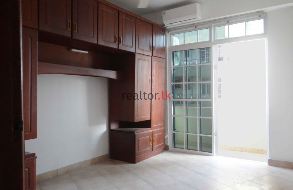 Span Tower Three Bed For Rent
