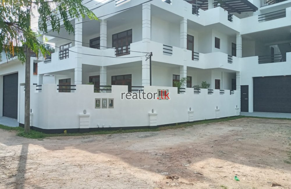 Off Udumulla Road House For Sale