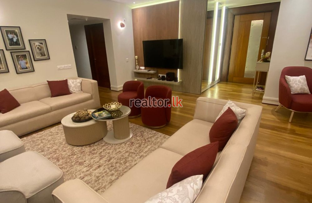 Three Bed For Rent In Empire Residencies