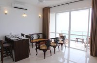Two Bed At Prime Beach Front Apartments 1