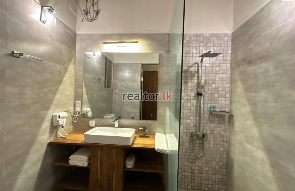 Lake Front Luxury Villa For Sale Habarana Forrest