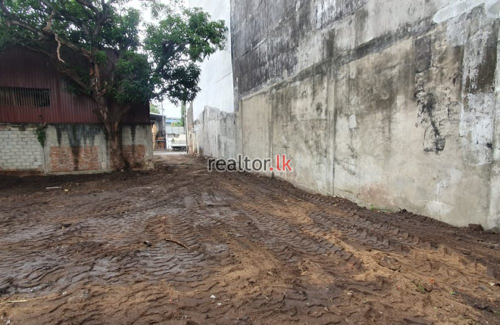 K. Cyril C. Perera Mw Colombo 13 Land For Sale