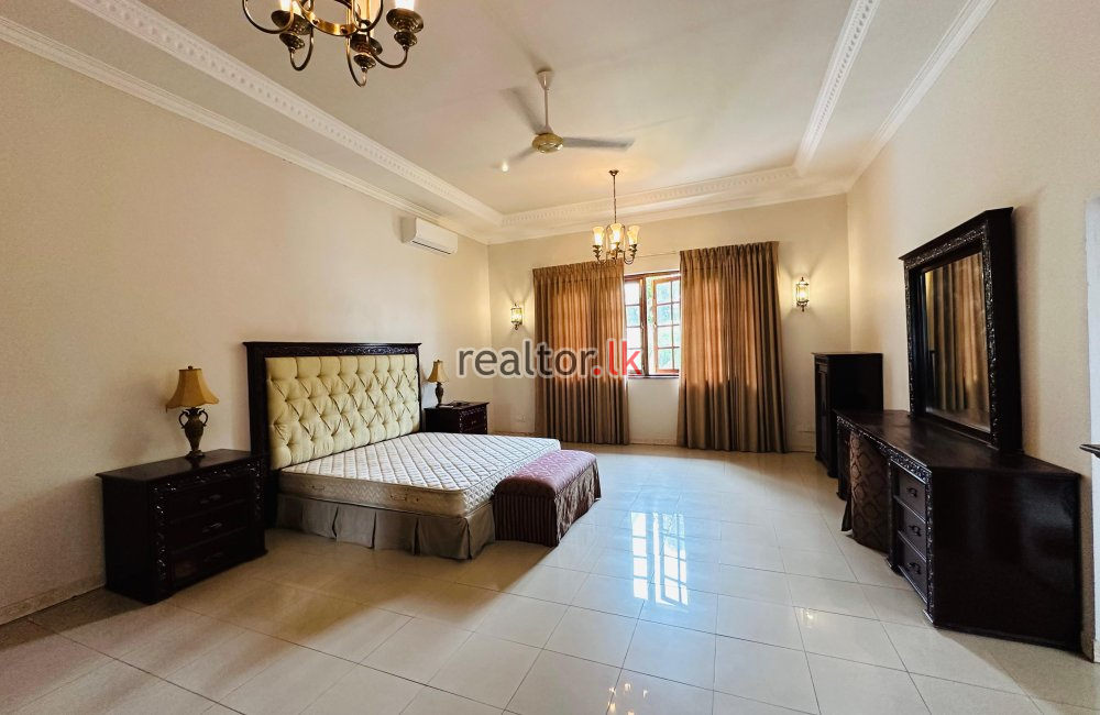11,000 Sq Ft Grand House For Rent In Colombo 03