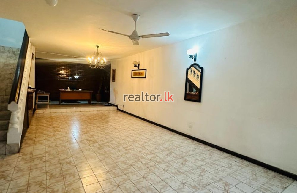 Two Storey House For Sale In Colombo 05
