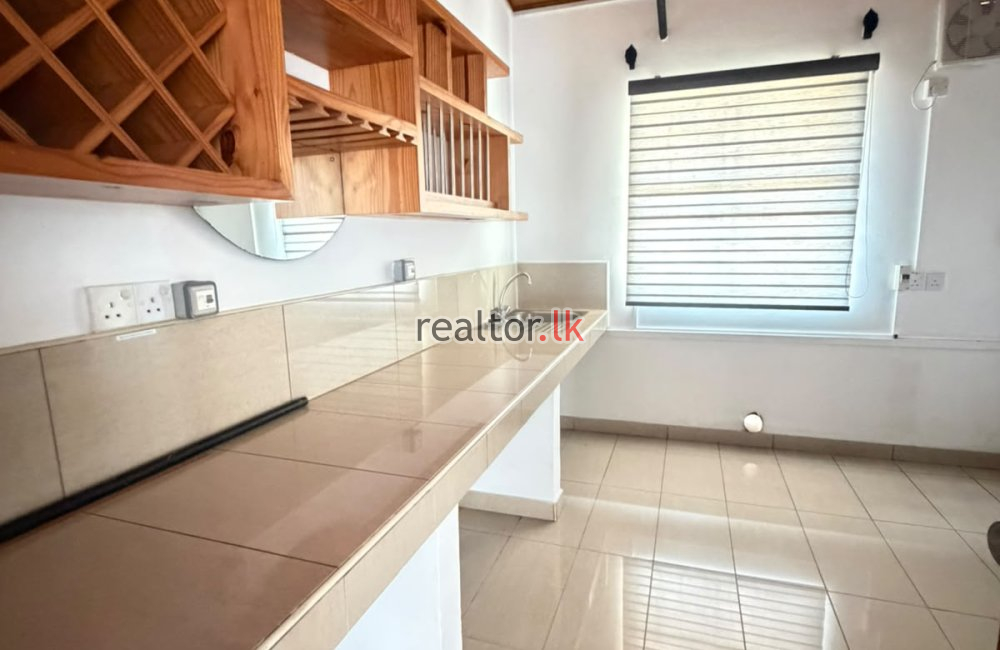 05 Bedroom Spacious House for Rent in Colombo 7