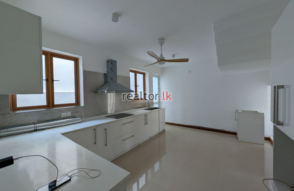 Newly Refurbished House for Rent in Colombo 7