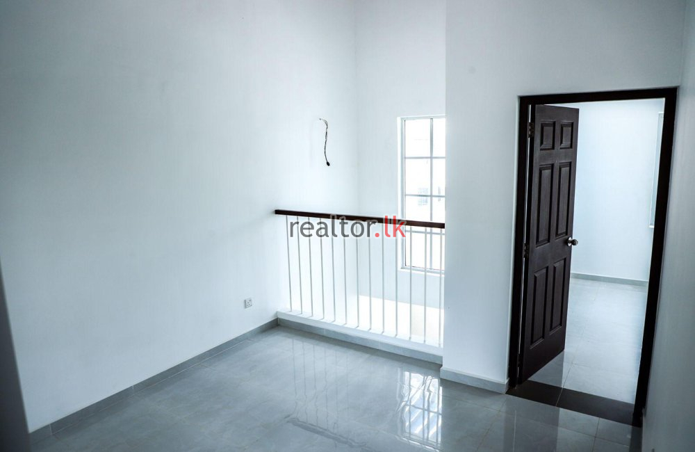 Santorini Dreams House For Sale In Negombo