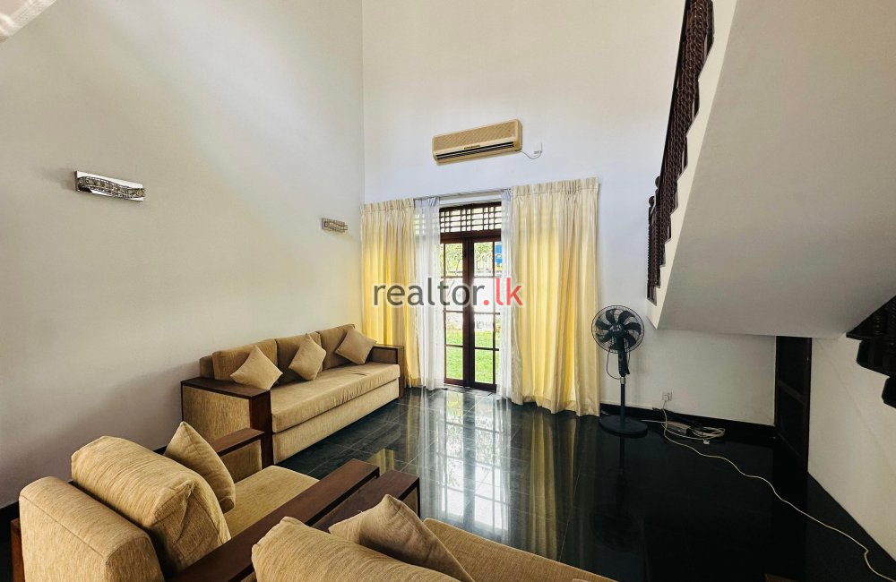 House For Rent In Colombo 07 With Large Garden