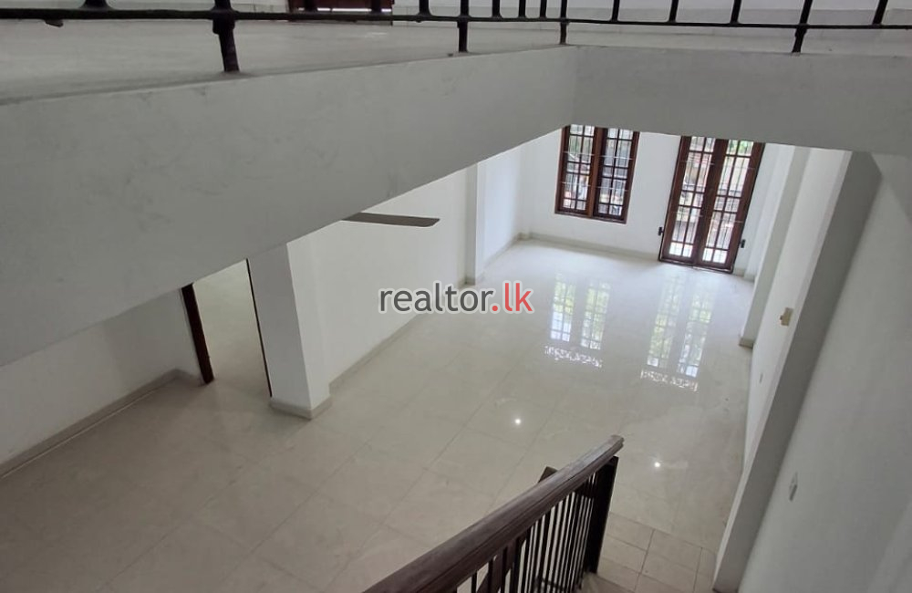 House For Sale At Off Kirulapone Rd Colombo 05