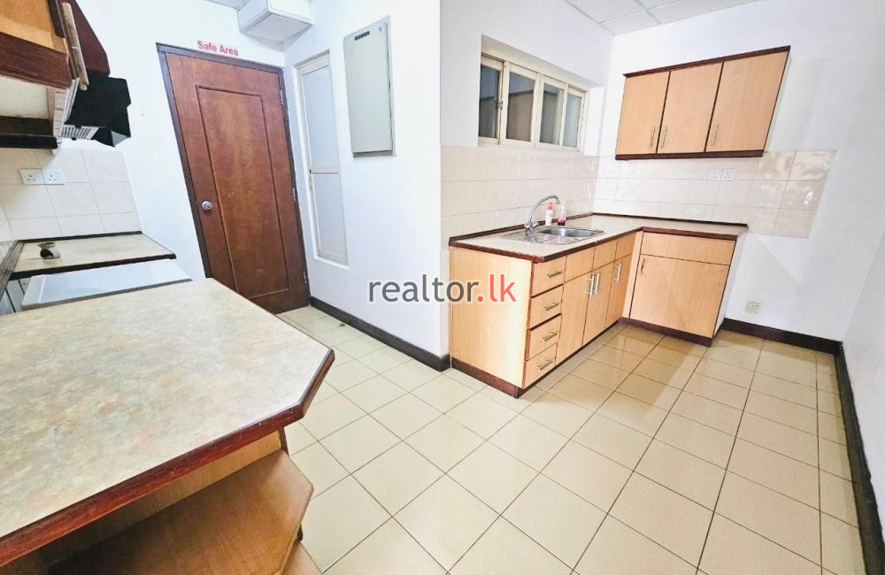 Apartment For Rent In Station Rd Colombo 06