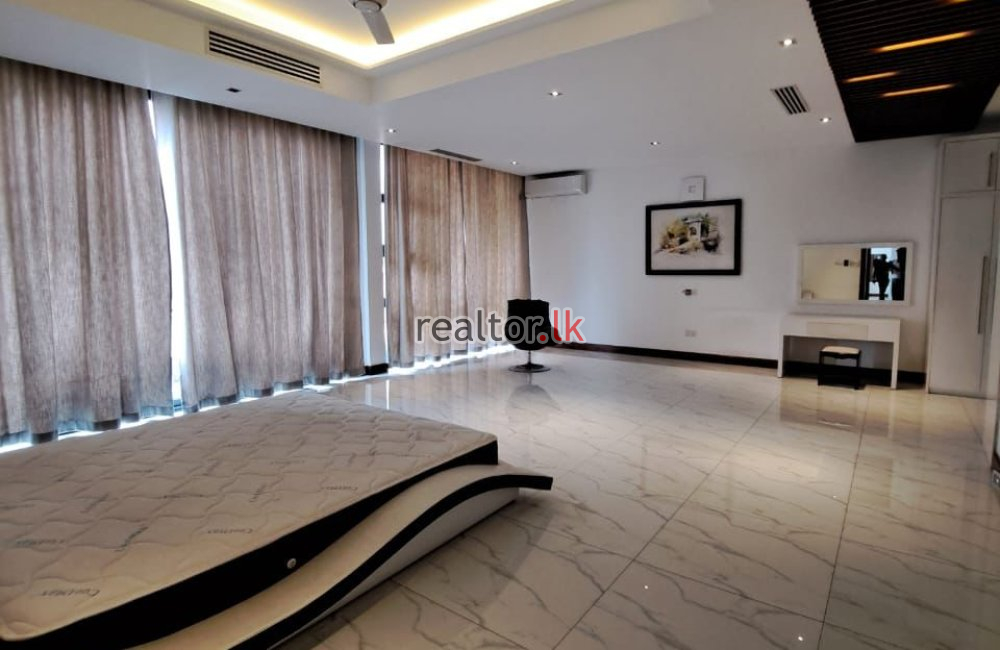 Luxury 4 Bedrooms House for Rent in Colombo 3