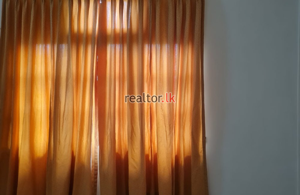 Three Story House In Indrajothi Rd Ratmalana