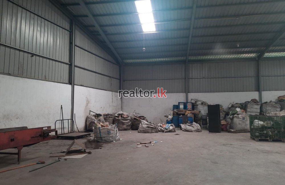 13500 SQFT Warehouse At Hunupitiya Rd Wattala