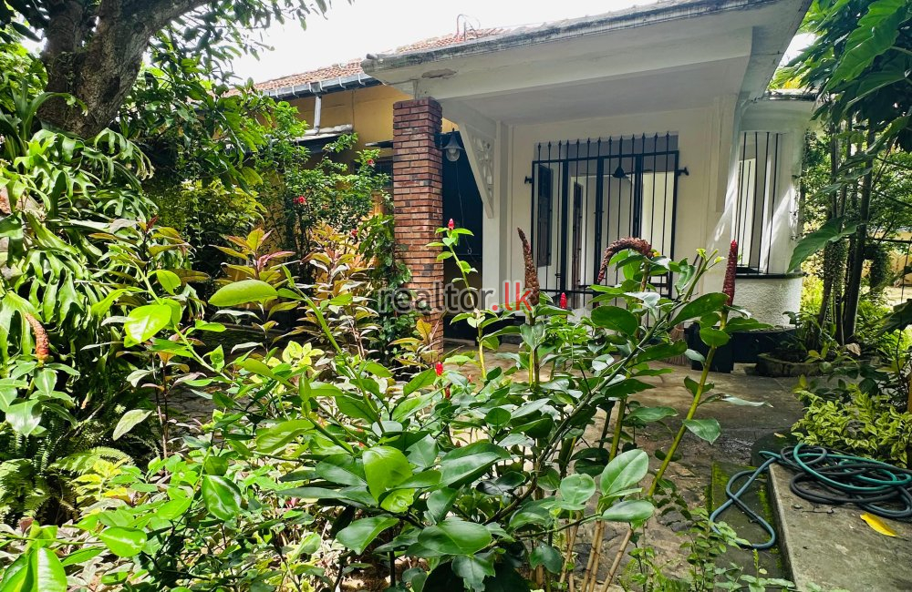 Timeless Colonial House For Rent In Dehiwala