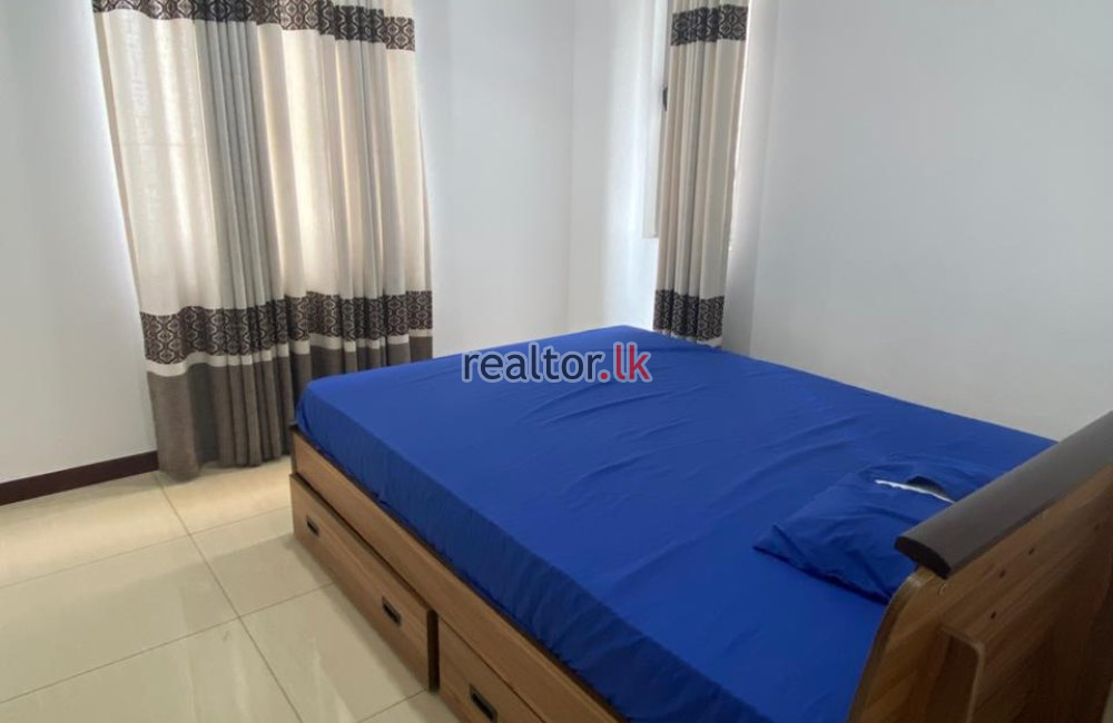 Five Bed For Rent At On320 Residencies Colombo 02