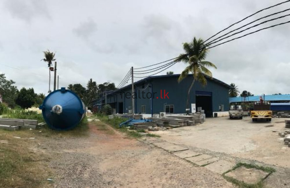 Gampaha Road Warehouse For Sale